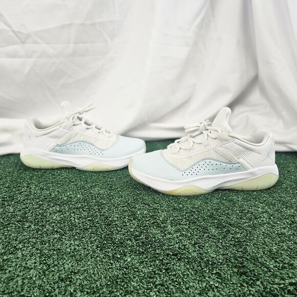 Nike Air Jordan 11 Comfort Low Women’s Glacier Blue DV2629-100 Size 8 - Picture 1 of 12